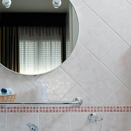 Blue Ribbon Hotel 3*