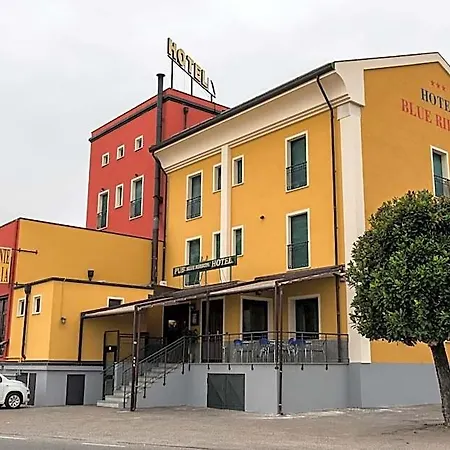 Otel Blue Ribbon 3*