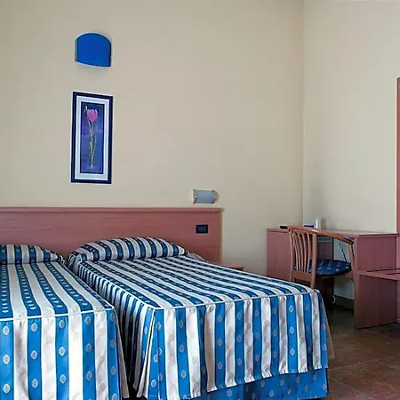 Blue Ribbon 3* Vercelli
