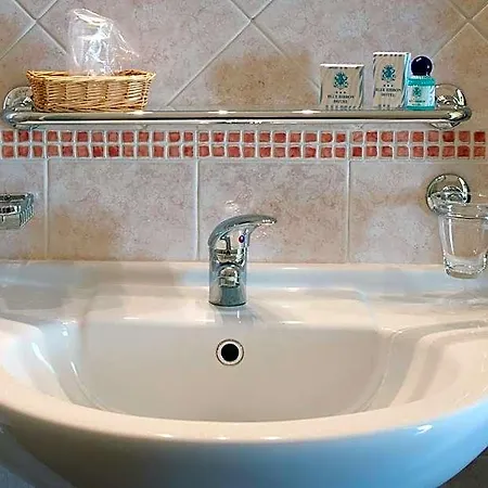 Blue Ribbon Otel Vercelli